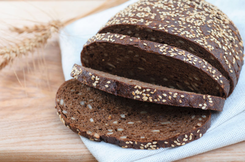 Rye bread health benefits sliced fresh rye bread