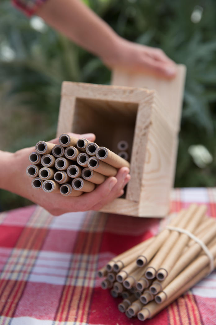 How to make a bee hotel - step 2 (Sarah Cuttle/PA)