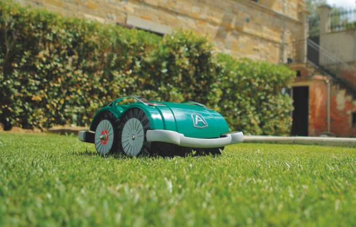 Robotic lawnmower which requires no installation (Ambrogio/PA)