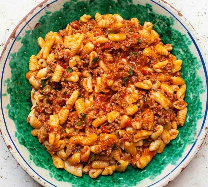 Cavatelli pasta with sausage, mint and tomato – Wise Living