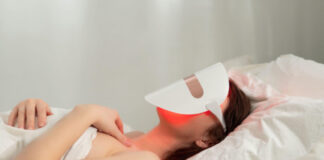 Acne treatment light therapy