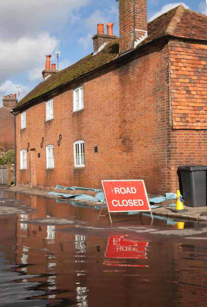Flooding leads to road closure
