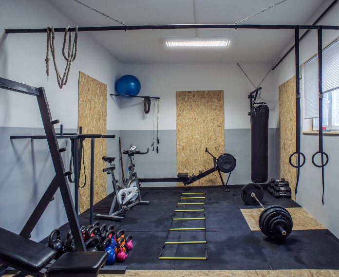 Home gym in garage